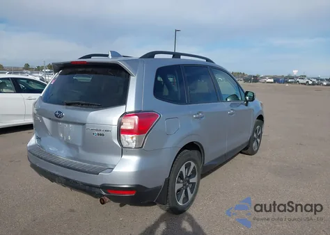 2018 Subaru Forester 2.5I Premium from USA, damaged, VIN JF2SJAEC3JH535651